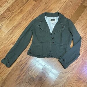 Nori Juniors/Womens Olive Green Distressed Short Jacket Size 1